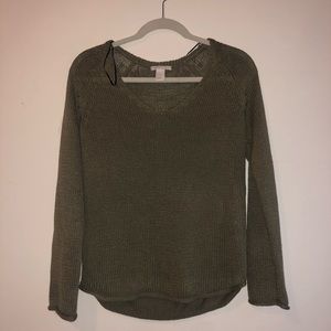 Green v neck sweater